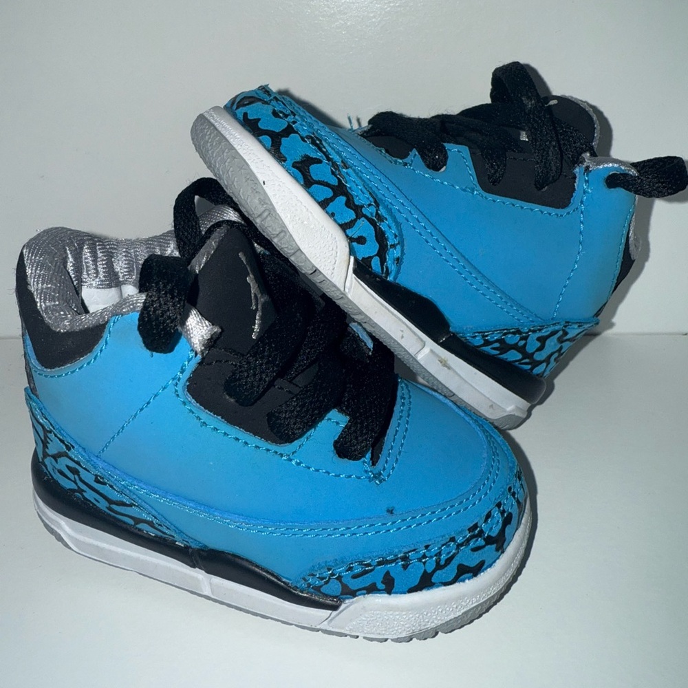 New - Nike Air Jordan 3 Retro III low Powder Blue size 3c brand new 2014